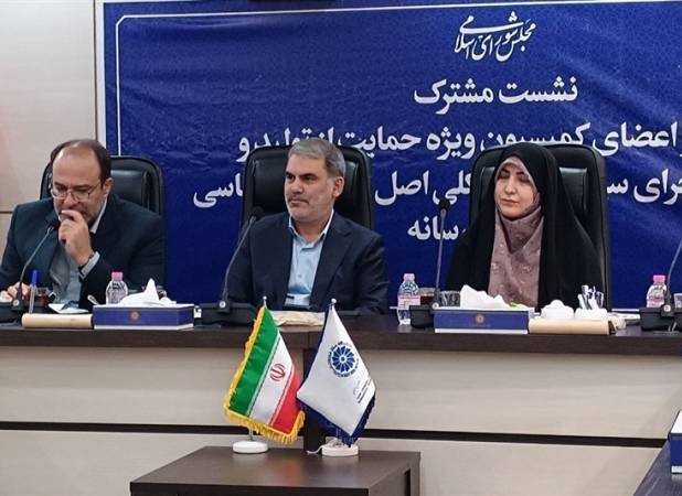 زنگنه: تحقق درآمدهای نفتی از 57 درصد در سال گذشته به 85 درصد رسید