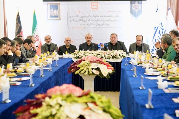 نشست مشترک وزیر اقتصاد و کمیسیون اقتصادی مجلس