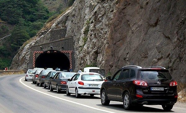 ترافیک سنگین خودرویی در جاده‌های کندوان و هراز 