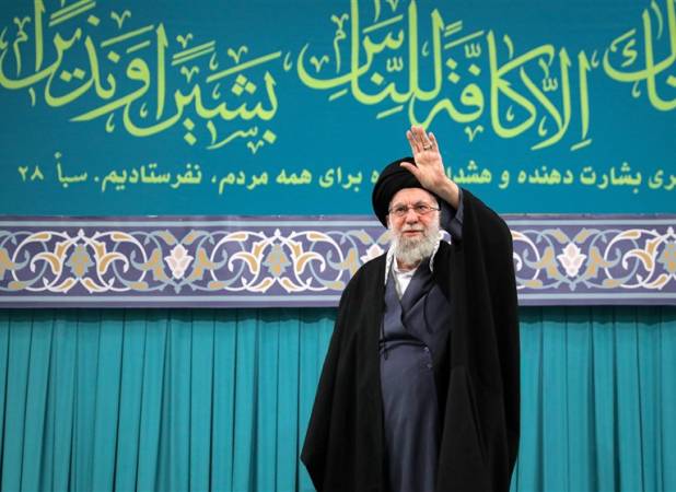 پوشش زنده مراسم بزرگداشت چهلم امام شهید در مصلی تهران