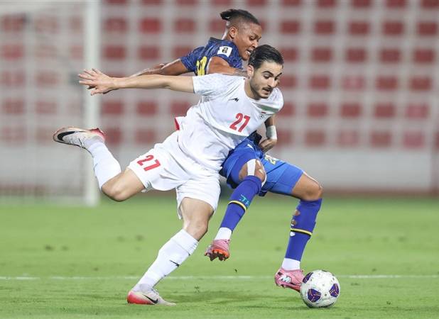 انتقال کسری طاهری به پرسپولیس؛ تردید میان «پُل» و خواسته زیاد نساجی