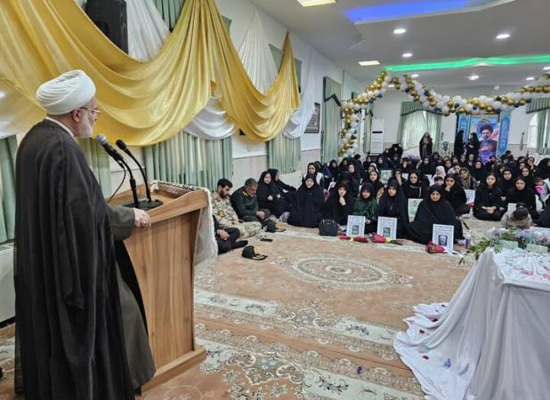 پورذهبی: دختران شهدا سرمایه‌های معنوی کشور هستند
