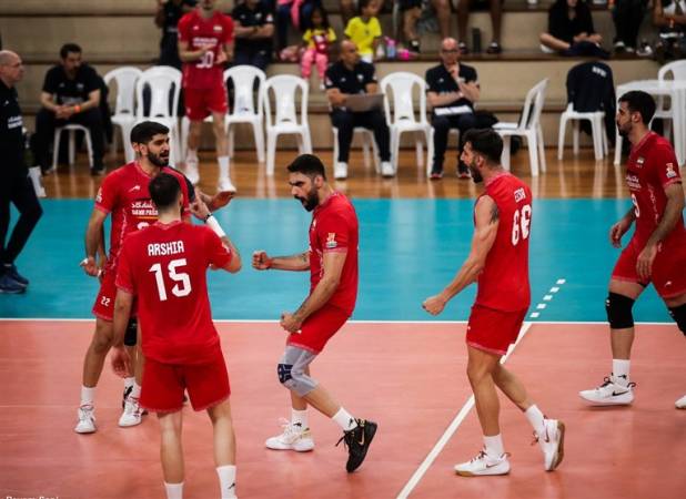 رونمایی از پوستر تیم ملی والیبال ایران در لیگ ملت‌های 2026