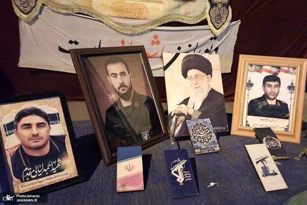 جمعه ساعت سه صبح هواپیماها بالای سر بیت رهبری می‌چرخیدند/ شاید ۲۷-۲۸ بمب ریختند/ شیشه های حوالی خیابان آذربایجان ـ کارگر هم حتی خرد شده بود