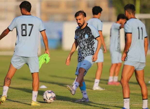 دوری چند هفته‌ای هافبک استقلال از میادین