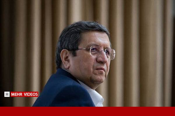 رئیس کل بانک مرکزی درباره دلار پاسخ نداد و مراسم ختم را ترک کرد