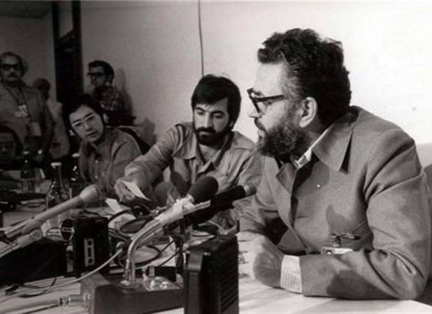 ابراهیم یزدی و بازرگان صلاح شاه را می‌خواستند؟ | چرا سلطنت طلبان دست از سر یزدی برنمی‌دارند؟ | بختیار، سنجابی و فروهر کمونیست بودند؟