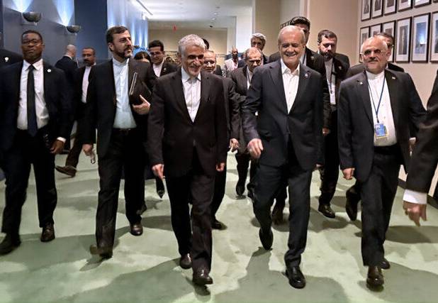 مقام ارشد ایرانی به رویترز: ایران برای احیای دیپلماسی با آمریکا آماده است
