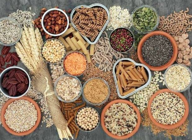 دولت سربازان اقتصادی را تجهیز کند؛ تجار کالا را تامین می‌کنند