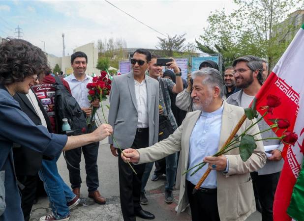 برگزاری آغاز سال تحصیلی در واحد علوم و تحقیقات با حضور رنجبر