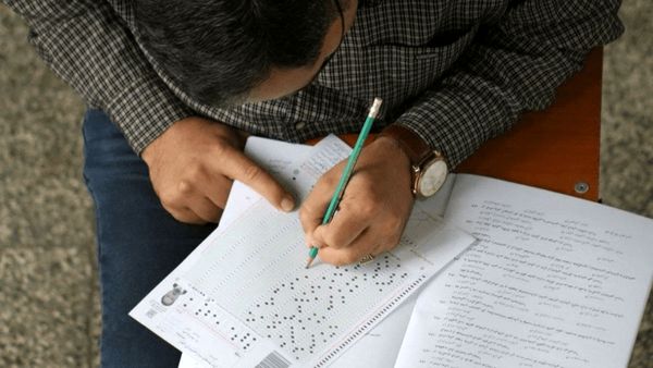 آزمون جامع جایگزین کنکور سراسری 1406 می شود؟