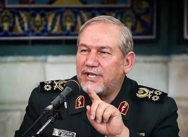 سرلشکر صفوی: باید مراقب مسائل داخلی‌مان باشیم و ملت خود را راضی نگه داریم/  ملت ما و ملت‌های اسلامی به خونخواهی امام امت قیام خواهند کرد