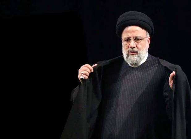 وزیر کار دولت رئیسی: وقتی گفتند بالگرد رئیسی فرود اضطراری کرد و نمی‌دانند کجاست، من مطمئن شدم که ایشان شهید شده‌اند+ فیلم