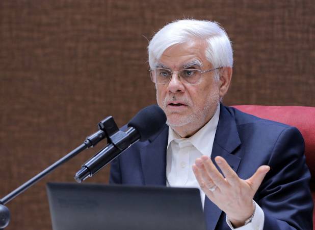 چراغ سبز عارف به اصلاح قیمت بنزین/ سهمیه دوم بنزین کاهش می‌یابد