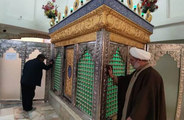 آغاز ویژه‌برنامه‌های دهه کرامت در بقاع متبرکه کردستان