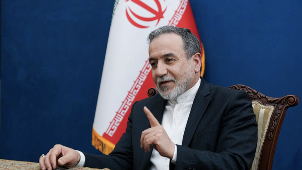 نام این تنگه «هرمز» است نه هیچ نام دیگری!