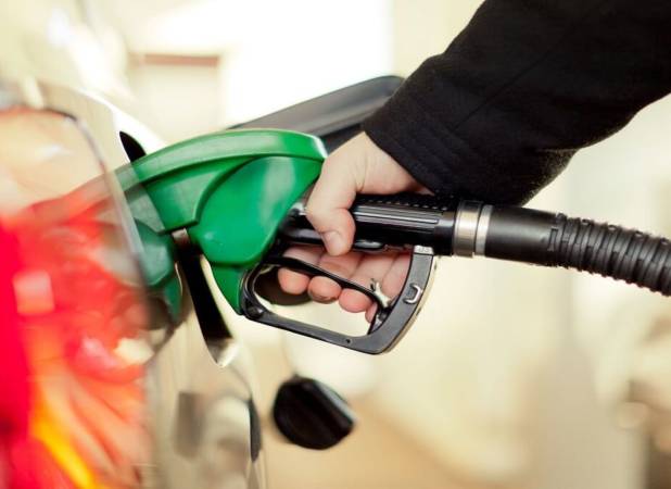 افزایش قیمت بنزین، راه‌حل بحران انرژی نیست
