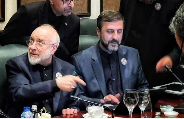 روایت CNN از جزئیات مذاکرات امروز ایران و آمریکا 