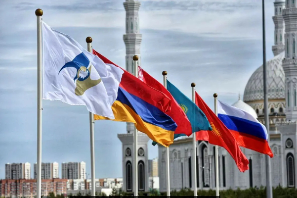 آغاز بهره‌برداری از سامانه اوراسیا در گمرک ایران