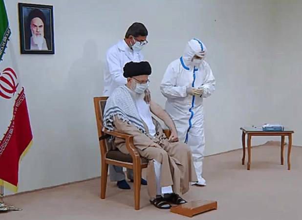 رهبری که دوگانه طب سنتی و مدرن را شکست